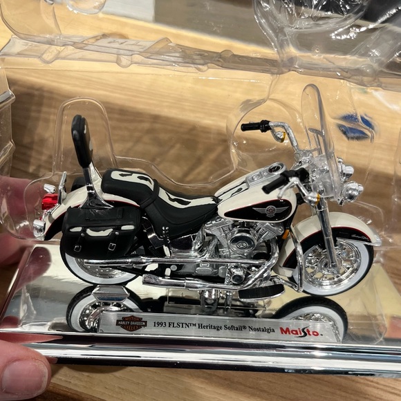 Harley-Davidson Other - Harley Davidson 1993 Heritage Softail collectible